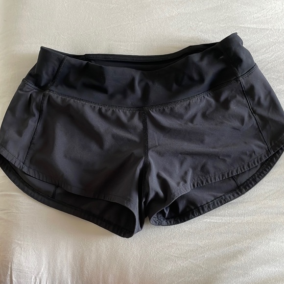 lululemon athletica Pants - Lululemon Speed Up Shorts Size 4